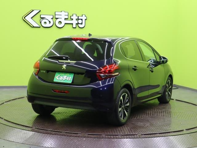 Import and buy PEUGEOT 208 2019 from Japan to Nairobi, Kenya