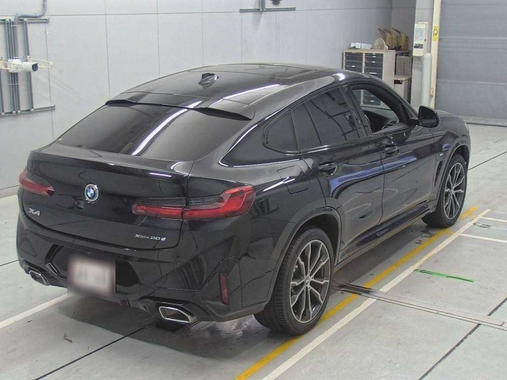 Import and buy BMW X4 2021 from Japan to Nairobi, Kenya