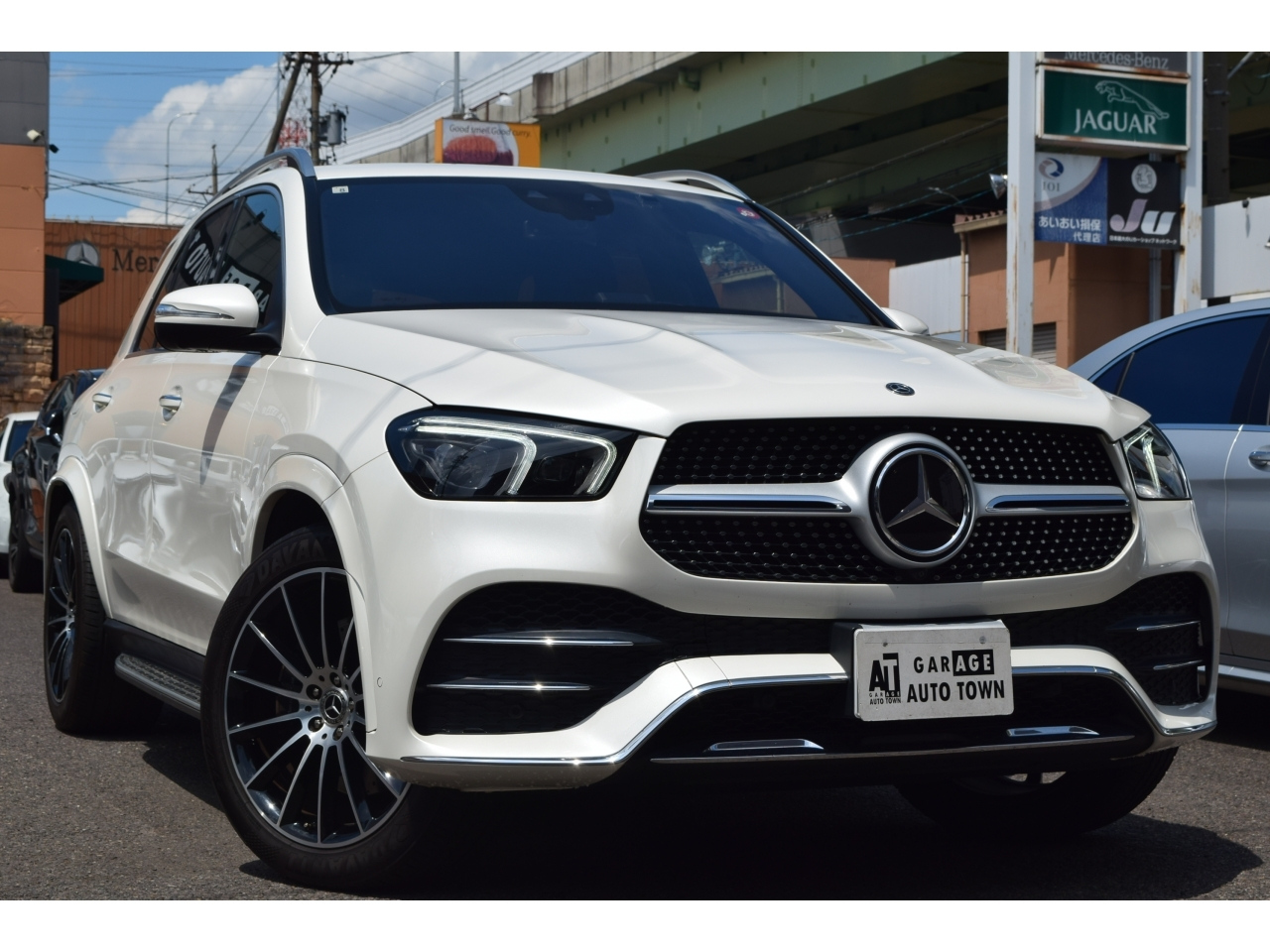 Import and buy MERCEDES BENZ GLE CLASS 2020 from Japan to Nairobi, Kenya