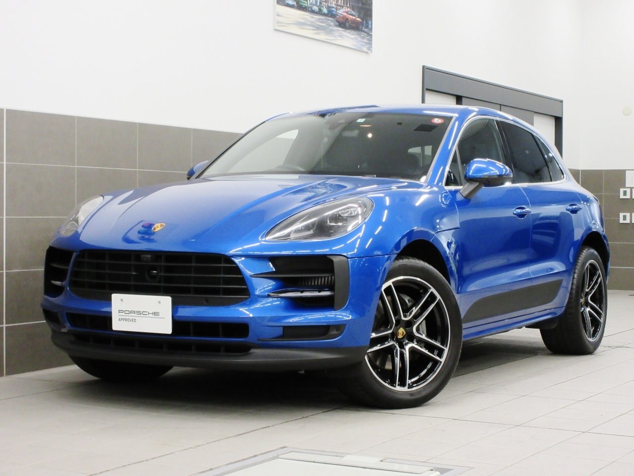 Import and buy PORSCHE MACAN 2019 from Japan to Nairobi, Kenya