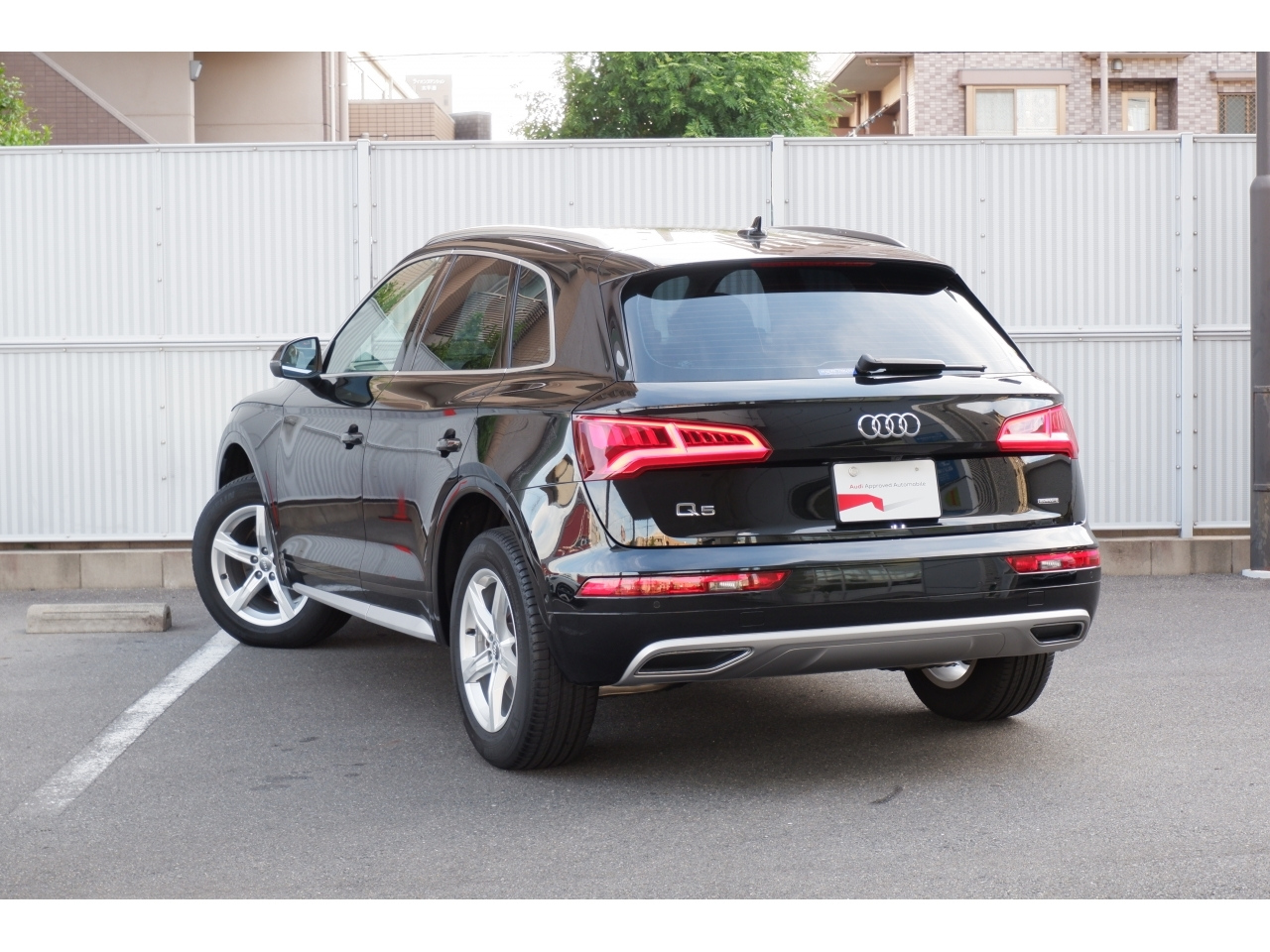 Import and buy AUDI Q5 2021 from Japan to Nairobi, Kenya