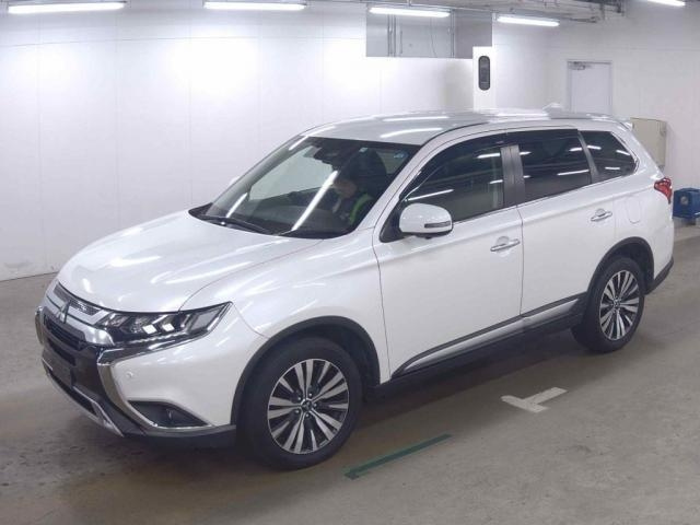 Import and buy MITSUBISHI OUTLANDER 2019 from Japan to Nairobi, Kenya