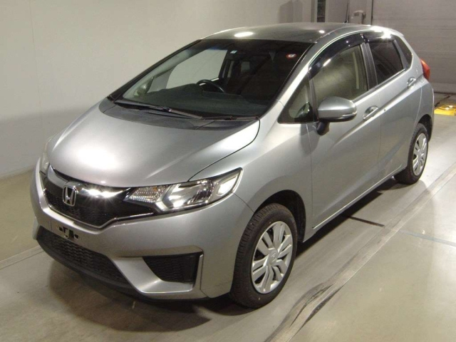 Import and buy HONDA FIT 2017 from Japan to Nairobi, Kenya