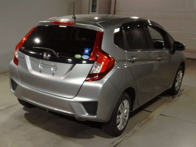 Import and buy HONDA FIT 2017 from Japan to Nairobi, Kenya