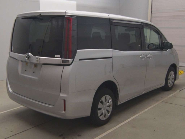 Import and buy TOYOTA NOAH 2021 from Japan to Nairobi, Kenya