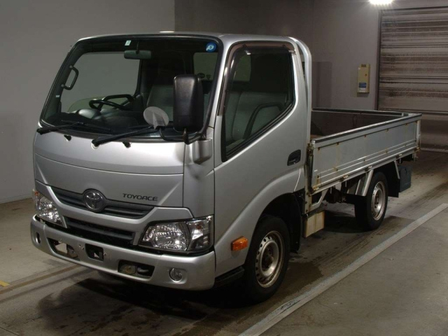 Import and buy TOYOTA TOYOACE 2017 from Japan to Nairobi, Kenya