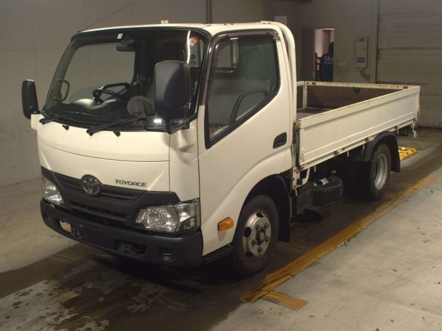 Import and buy TOYOTA TOYOACE 2017 from Japan to Nairobi, Kenya