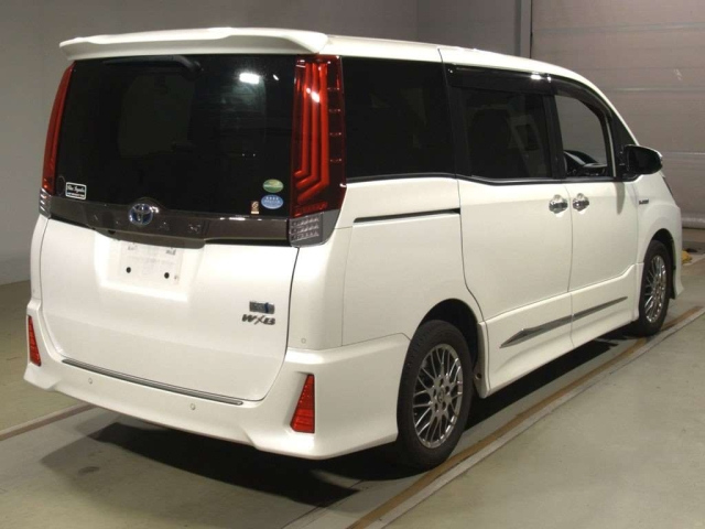 Import and buy TOYOTA NOAH 2019 from Japan to Nairobi, Kenya