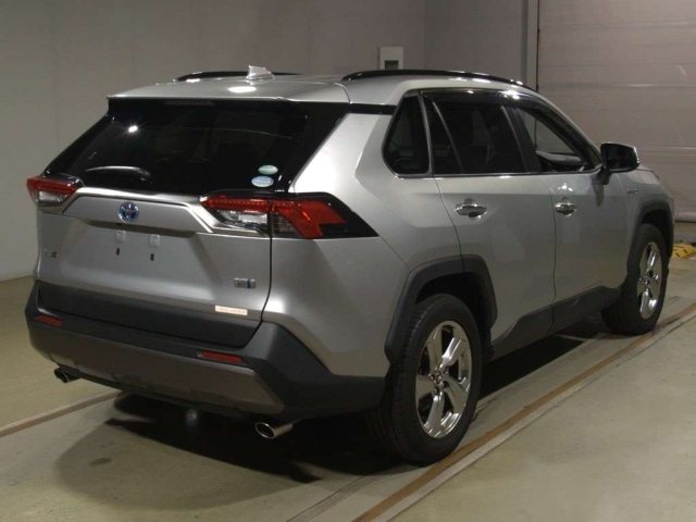 Import and buy TOYOTA RAV4 2019 from Japan to Nairobi, Kenya