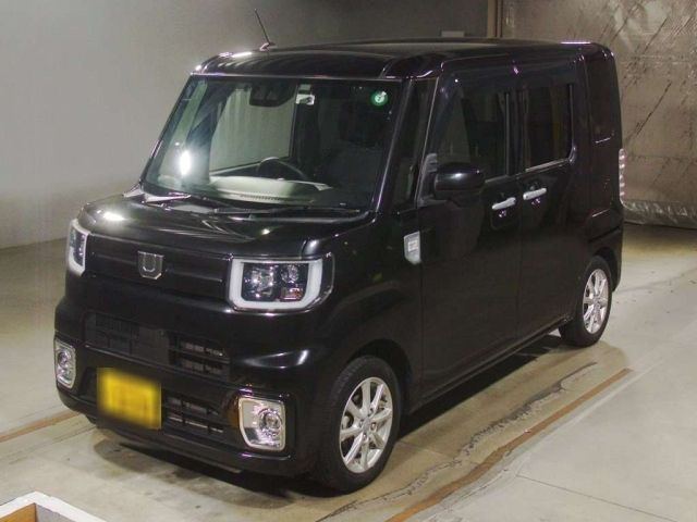 Import and buy DAIHATSU WAKE 2021 from Japan to Nairobi, Kenya