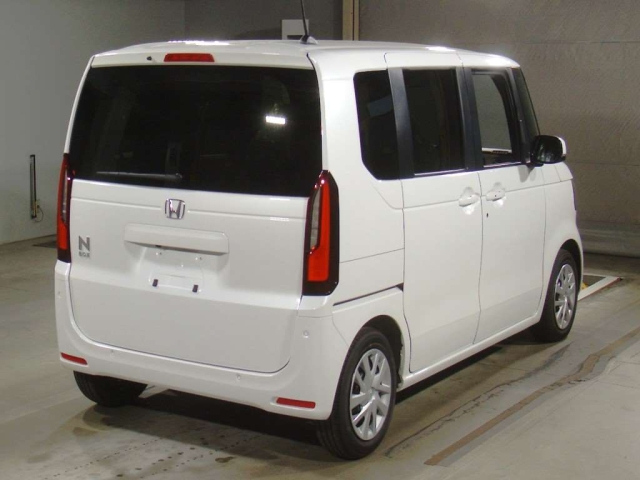 Import and buy HONDA N BOX 2024 from Japan to Nairobi, Kenya