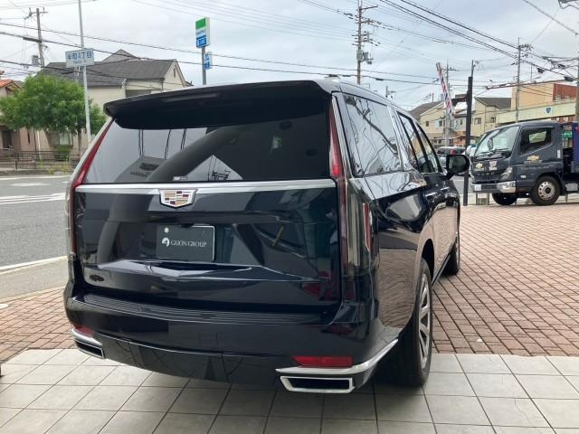 Import and buy CADILLAC ESCALADE 2022 from Japan to Nairobi, Kenya