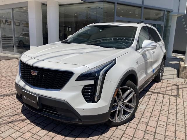 Import and buy CADILLAC XT4 2022 from Japan to Nairobi, Kenya