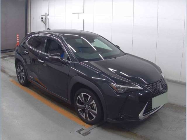 Import and buy LEXUS UX 2019 from Japan to Nairobi, Kenya