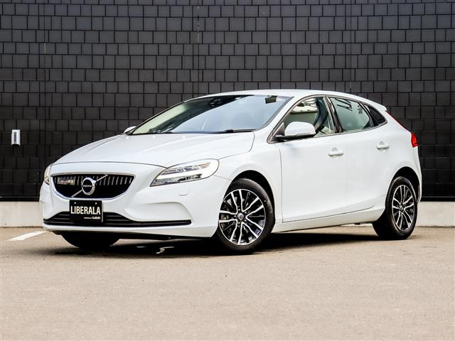 Import and buy VOLVO V40 2017 from Japan to Nairobi, Kenya