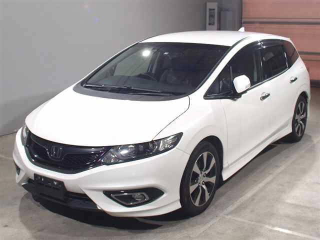 Import and buy HONDA JADE 2017 from Japan to Nairobi, Kenya