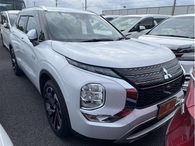 Import and buy MITSUBISHI OUTLANDER PHEV 2022 from Japan to Nairobi, Kenya