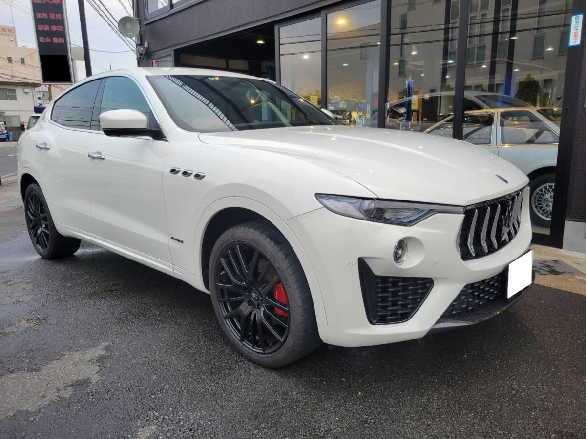 Import and buy MASERATI LEVANTE 2019 from Japan to Nairobi, Kenya