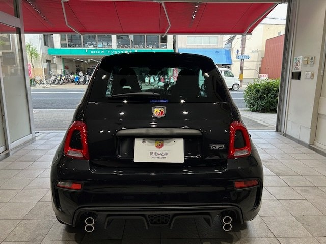 Import and buy FIAT ABARTH 695 2024 from Japan to Nairobi, Kenya