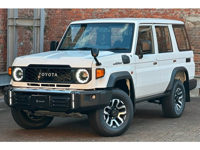 Import and buy TOYOTA LAND CRUISER 2024 from Japan to Nairobi, Kenya