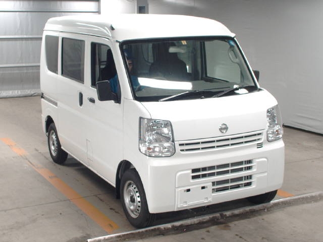 Import and buy NISSAN CLIPPER VAN 2018 from Japan to Nairobi, Kenya