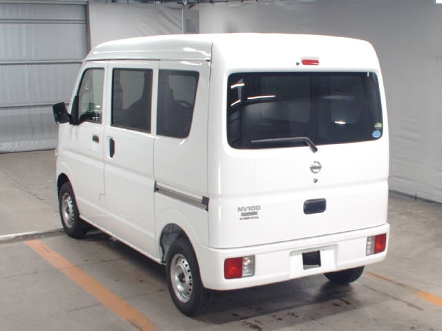 Import and buy NISSAN CLIPPER VAN 2018 from Japan to Nairobi, Kenya