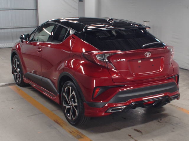 Import and buy TOYOTA C-HR 2018 from Japan to Nairobi, Kenya