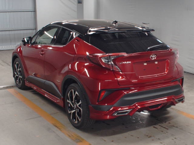 Import and buy TOYOTA C-HR 2018 from Japan to Nairobi, Kenya