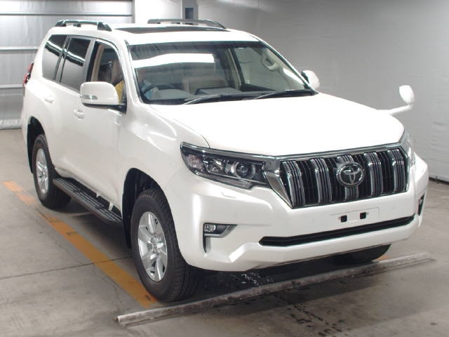 Import and buy TOYOTA LAND CRUISER PRADO 2018 from Japan to Nairobi, Kenya