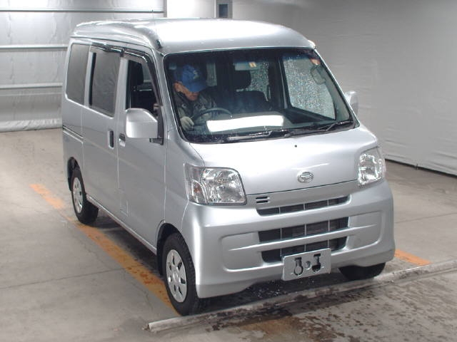 Import and buy DAIHATSU HIJET VAN 2017 from Japan to Nairobi, Kenya