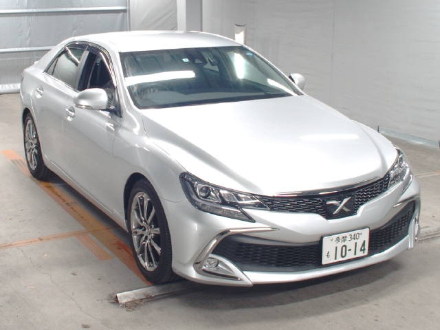 Import and buy TOYOTA MARKX 2017 from Japan to Nairobi, Kenya