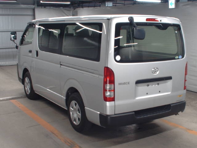 Import and buy TOYOTA HIACE VAN 2017 from Japan to Nairobi, Kenya