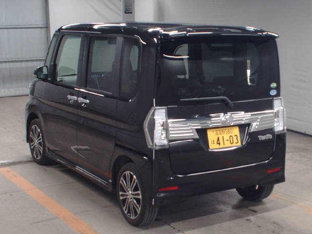 Import and buy DAIHATSU TANTO 2018 from Japan to Nairobi, Kenya