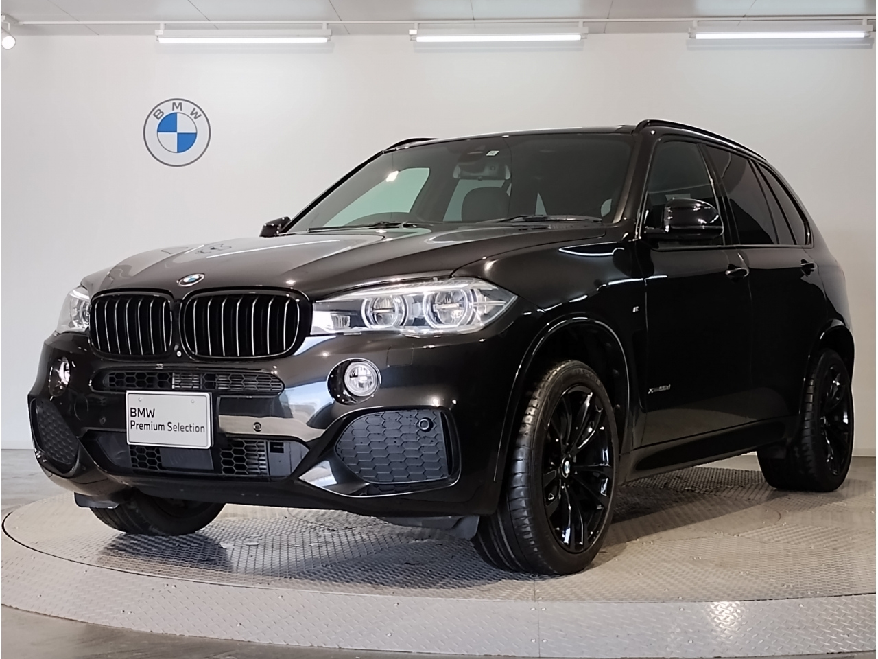 Import and buy BMW X5 SERIES 2018 from Japan to Nairobi, Kenya