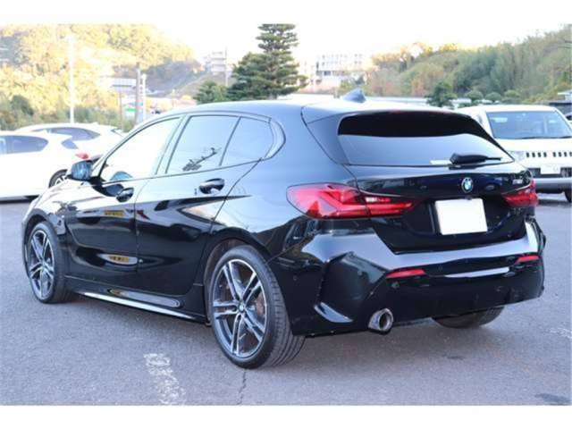 Import and buy BMW 1 SERIES 2020 from Japan to Nairobi, Kenya