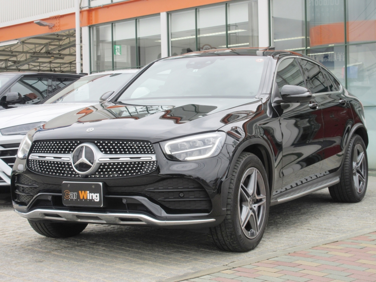 Import and buy MERCEDES BENZ GLC CLASS 2022 from Japan to Nairobi, Kenya