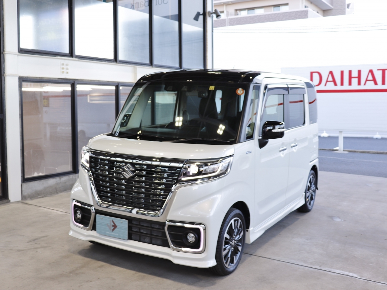 Import and buy SUZUKI SPACIA CUSTOM 2020 from Japan to Nairobi, Kenya