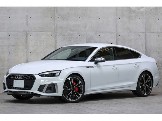 Import and buy AUDI S5 SPORTBACK 2022 from Japan to Nairobi, Kenya