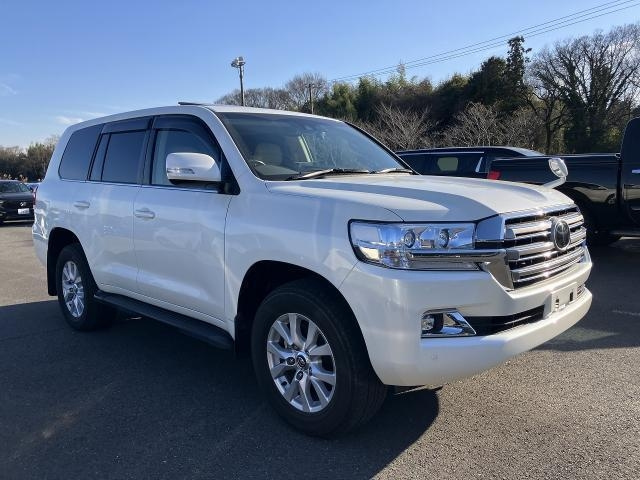 Import and buy TOYOTA LAND CRUISER 2020 from Japan to Nairobi, Kenya