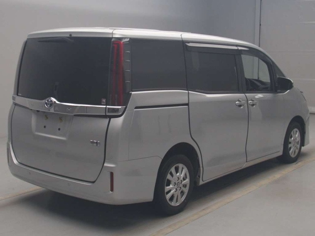 Import and buy TOYOTA NOAH 2021 from Japan to Nairobi, Kenya