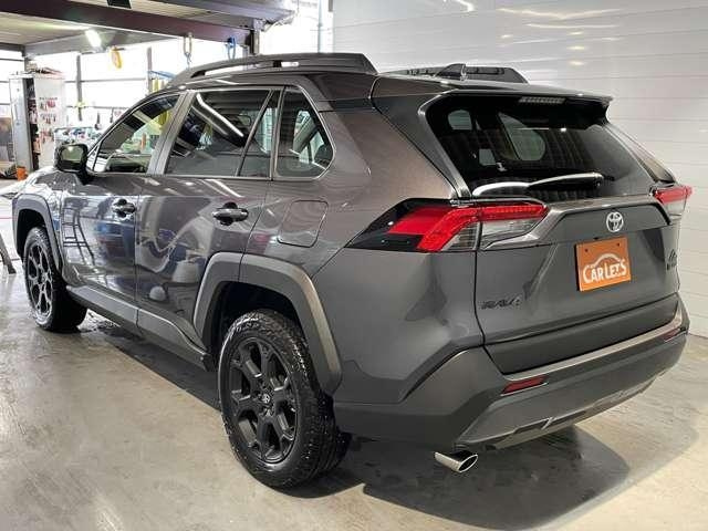 Import and buy TOYOTA RAV4 2022 from Japan to Nairobi, Kenya