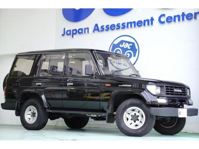 Import and buy TOYOTA LAND CRUISER PRADO 2022 from Japan to Nairobi, Kenya