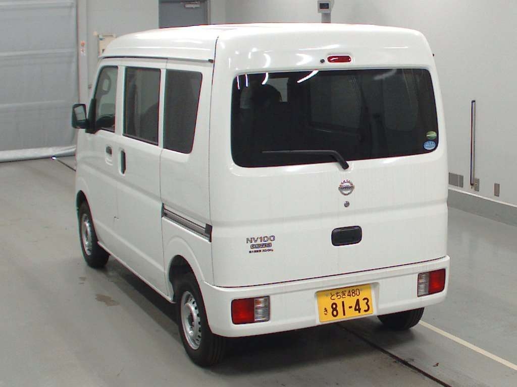 Import and buy NISSAN NV100 CLIPPER 2018 from Japan to Nairobi, Kenya