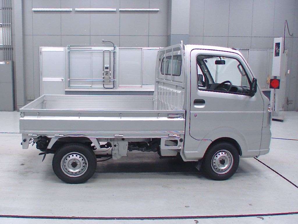 Import and buy SUZUKI CARRY TRUCK 2017 from Japan to Nairobi, Kenya