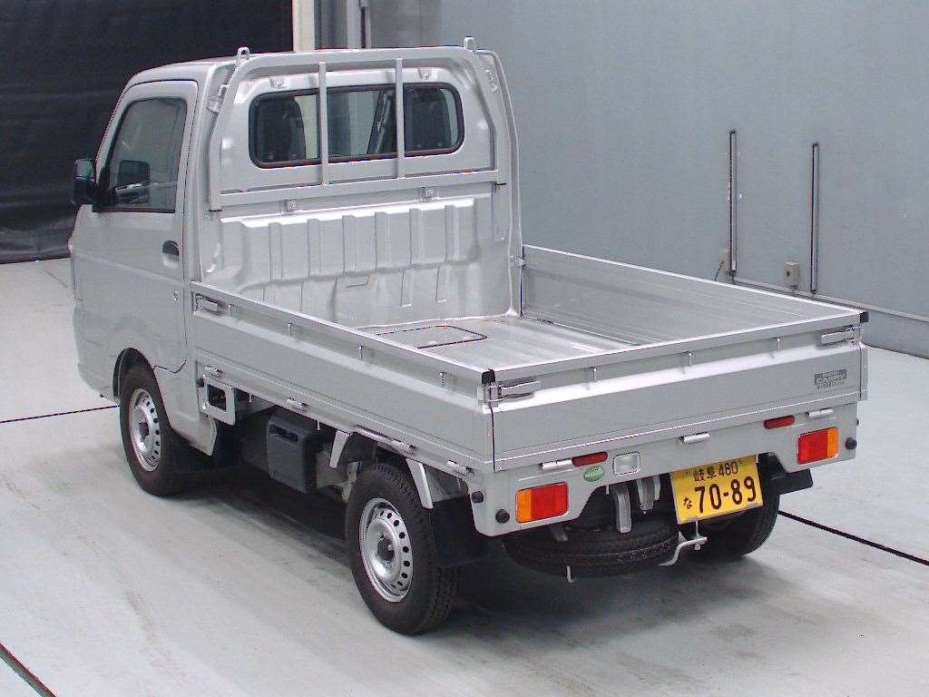 Import and buy SUZUKI CARRY TRUCK 2018 from Japan to Nairobi, Kenya