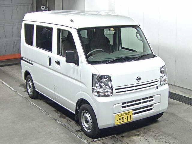 Import and buy NISSAN NV100 CLIPPER 2018 from Japan to Nairobi, Kenya