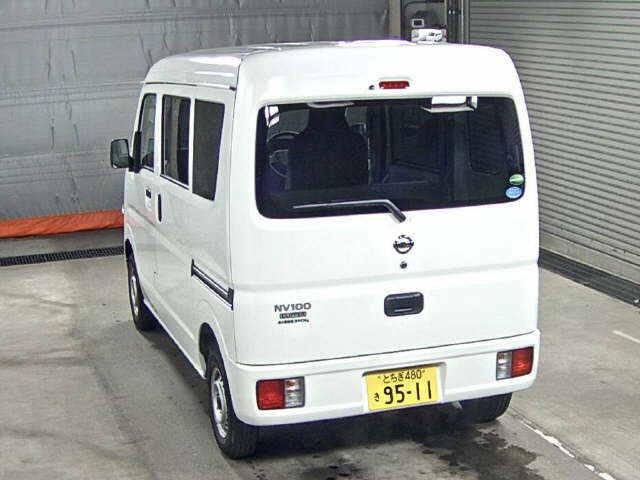 Import and buy NISSAN NV100 CLIPPER 2018 from Japan to Nairobi, Kenya