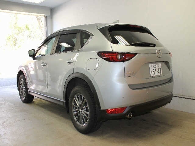 Import and buy MAZDA CX-5 2017 from Japan to Nairobi, Kenya