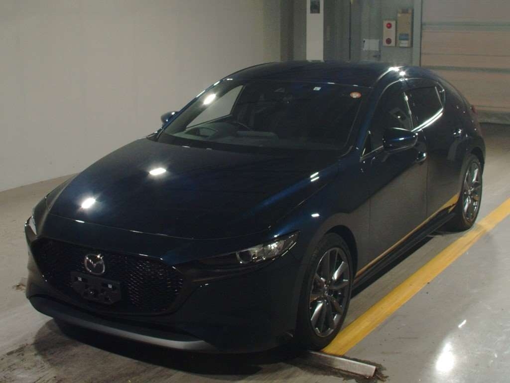 Import and buy MAZDA MAZDA3 FASTBACK 2019 from Japan to Nairobi, Kenya