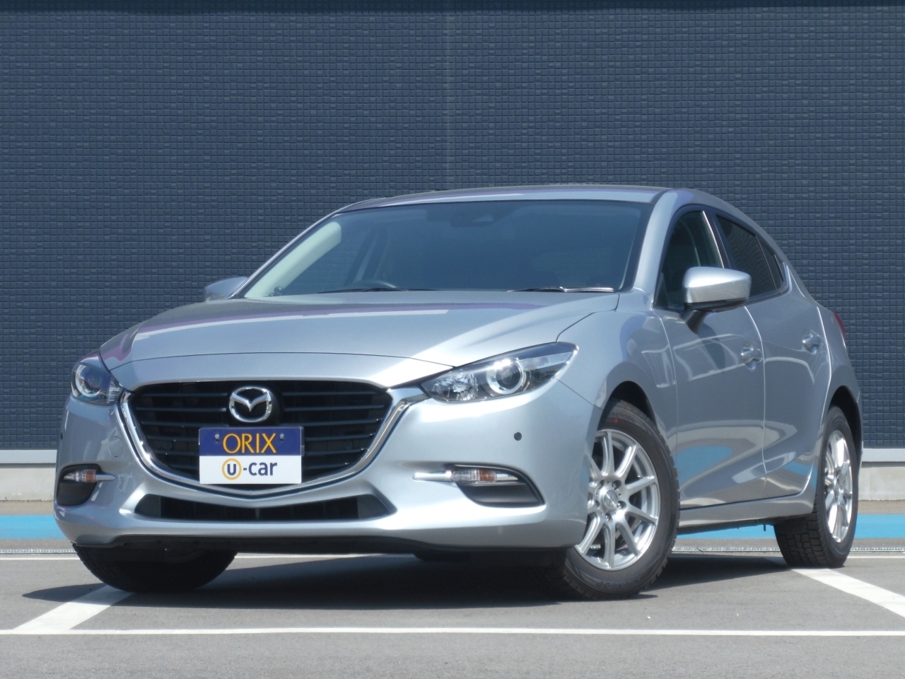 Import and buy MAZDA AXELA 2017 from Japan to Nairobi, Kenya